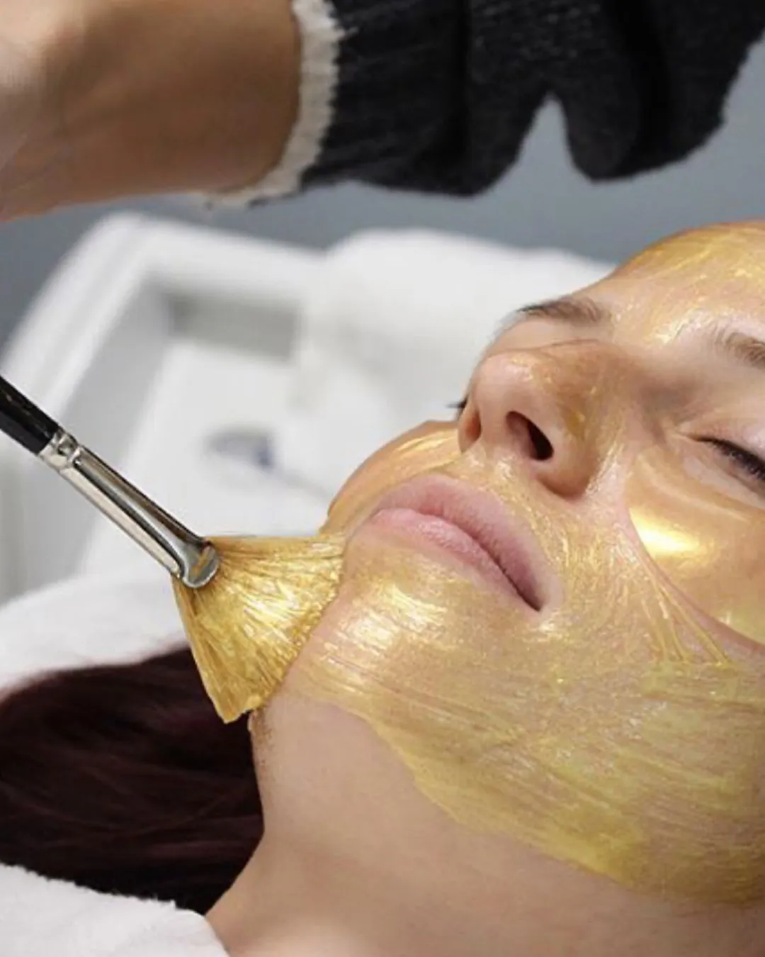 Gold facial 05